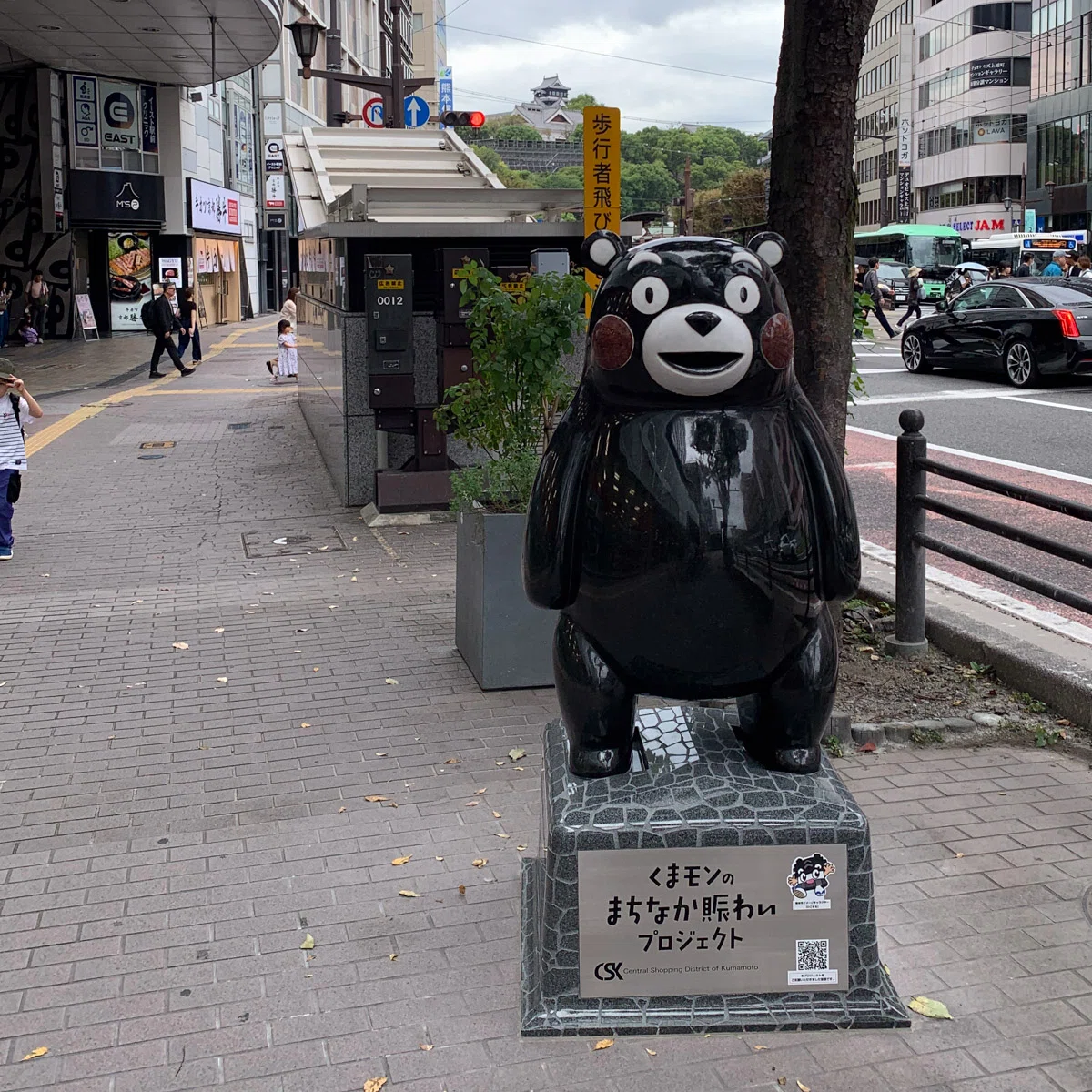 熊本おでかけ】新しいくまモンの石像と、初めてのZINEフェス。ぶらぶら