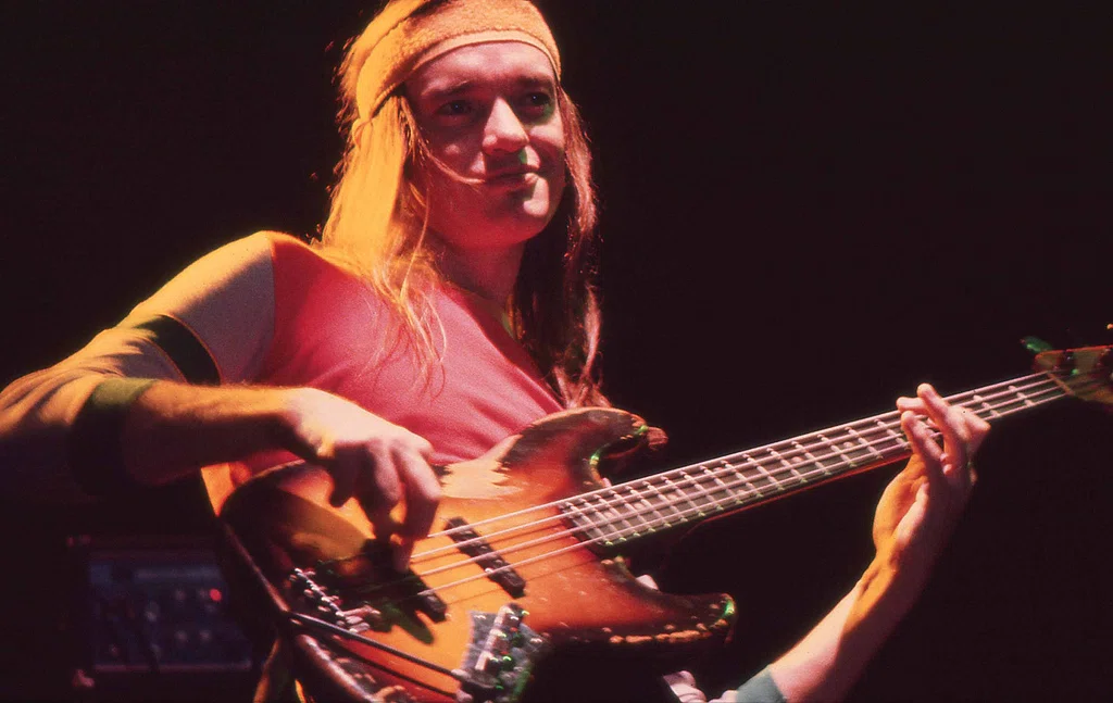 [Free Column] The bass made for 