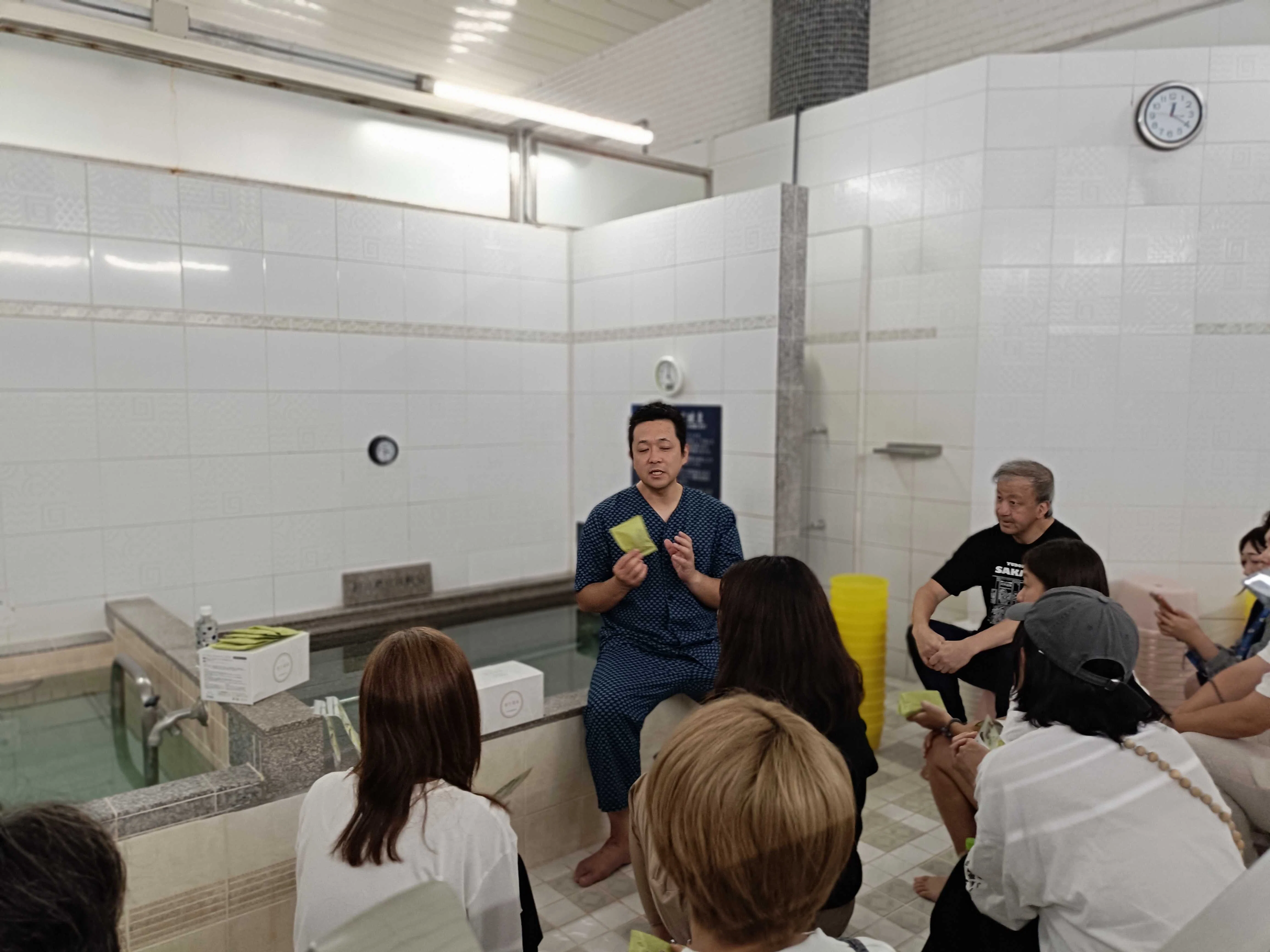 [Event Report] Learning from Saishunkan Pharmaceutical, the Herbal ...