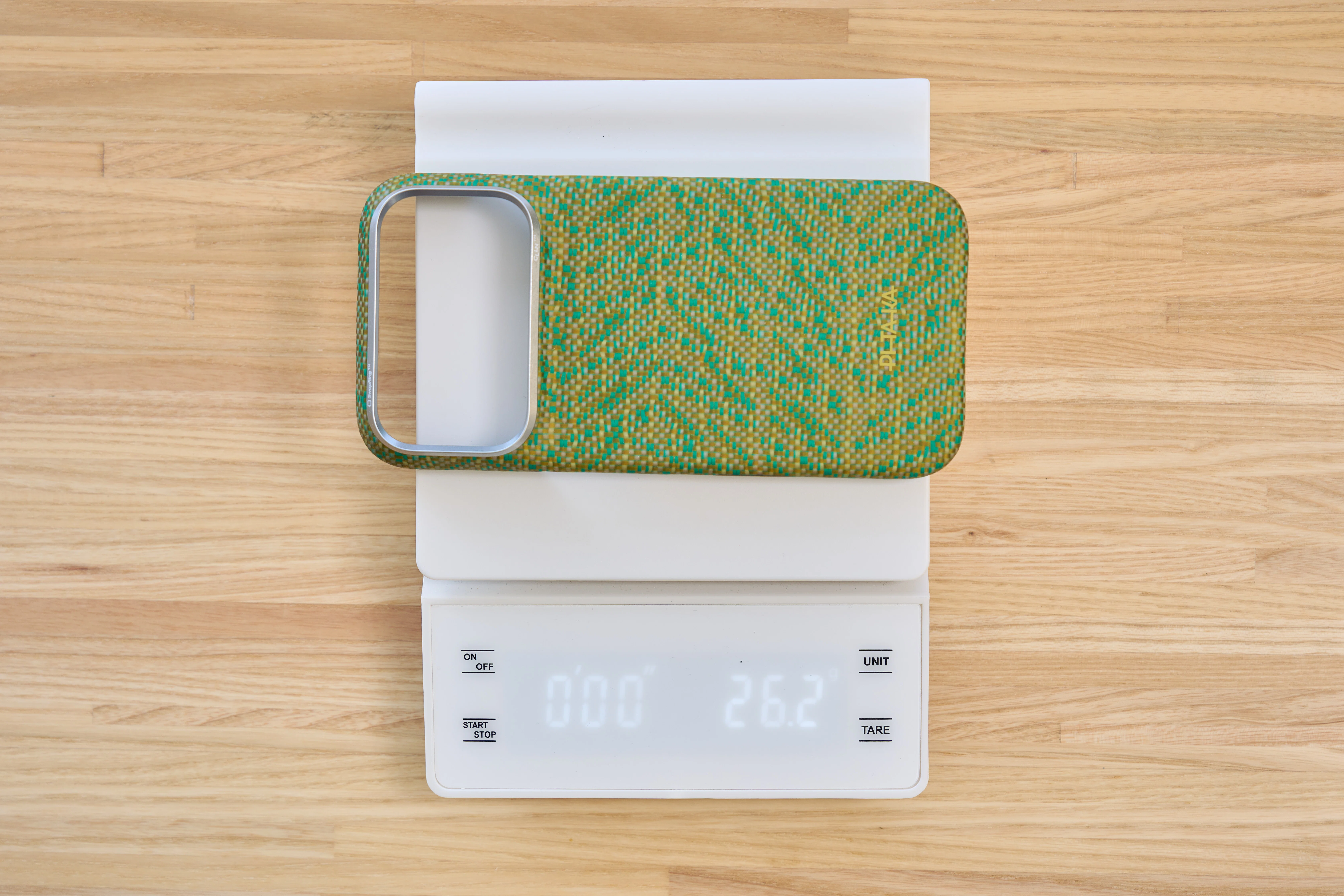 PITAKA "Weaving of Wheat" iPhone 18 Pro Case Review | 26g Ultra-thin ...