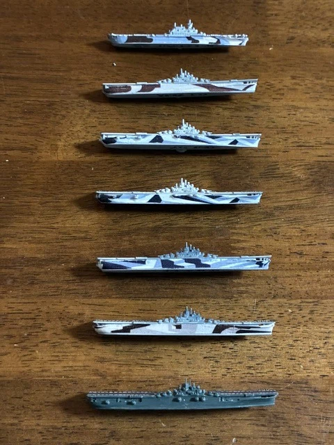 Airplane Sticker Single Applying decals and painting 1/3000 scale aircraft carriers.|かば山製作所