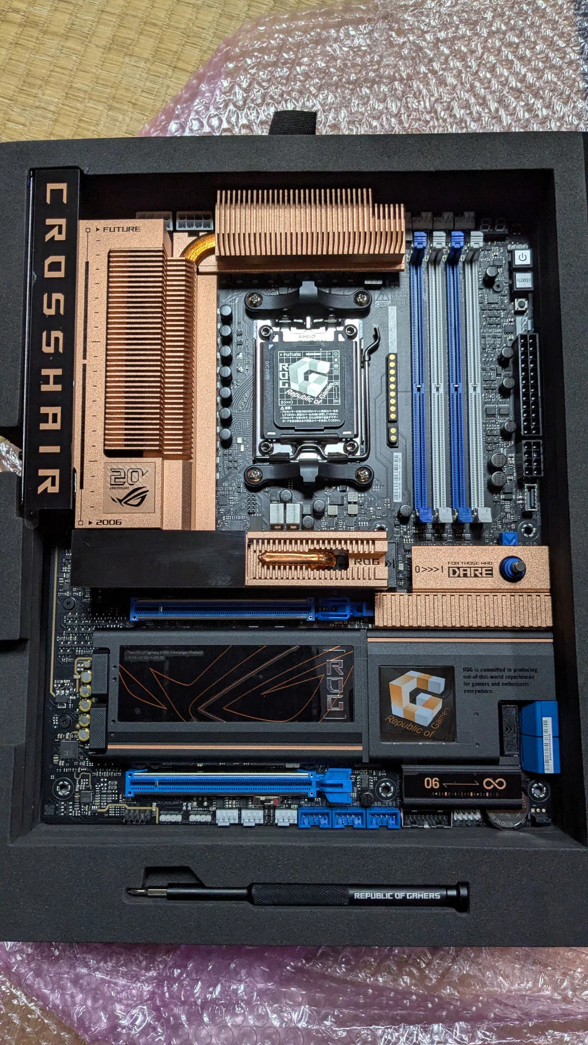 [Custom PC] I built a completely fanless gaming PC using the 