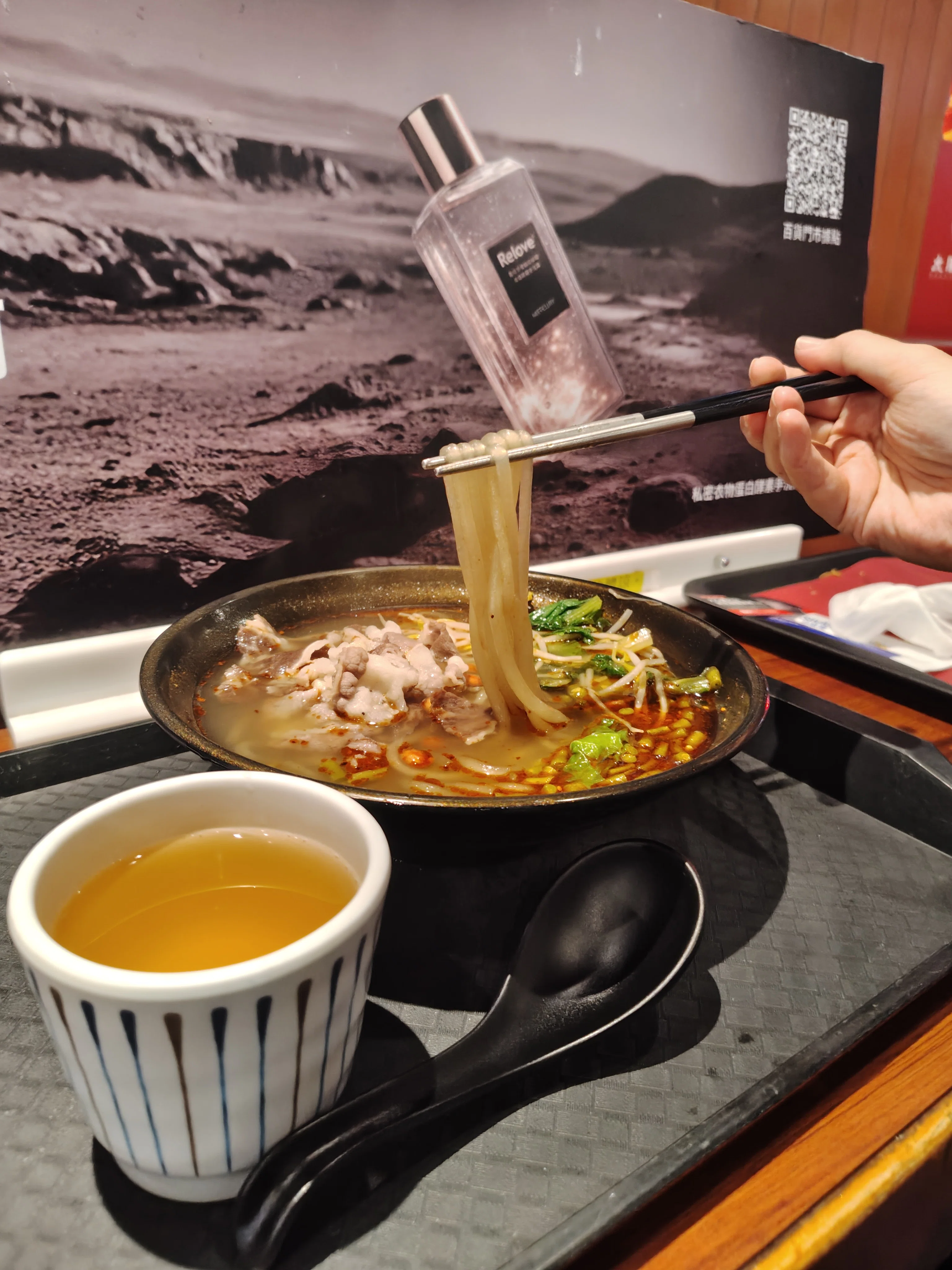 【The Tragedy and Comedy of a Taiwanese Food Court】 A story about how ...