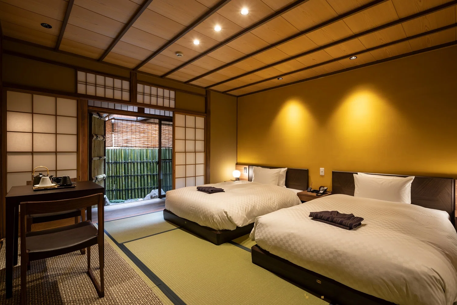 Kyo-karakami and traditional Japanese colors. Introducing the four ...