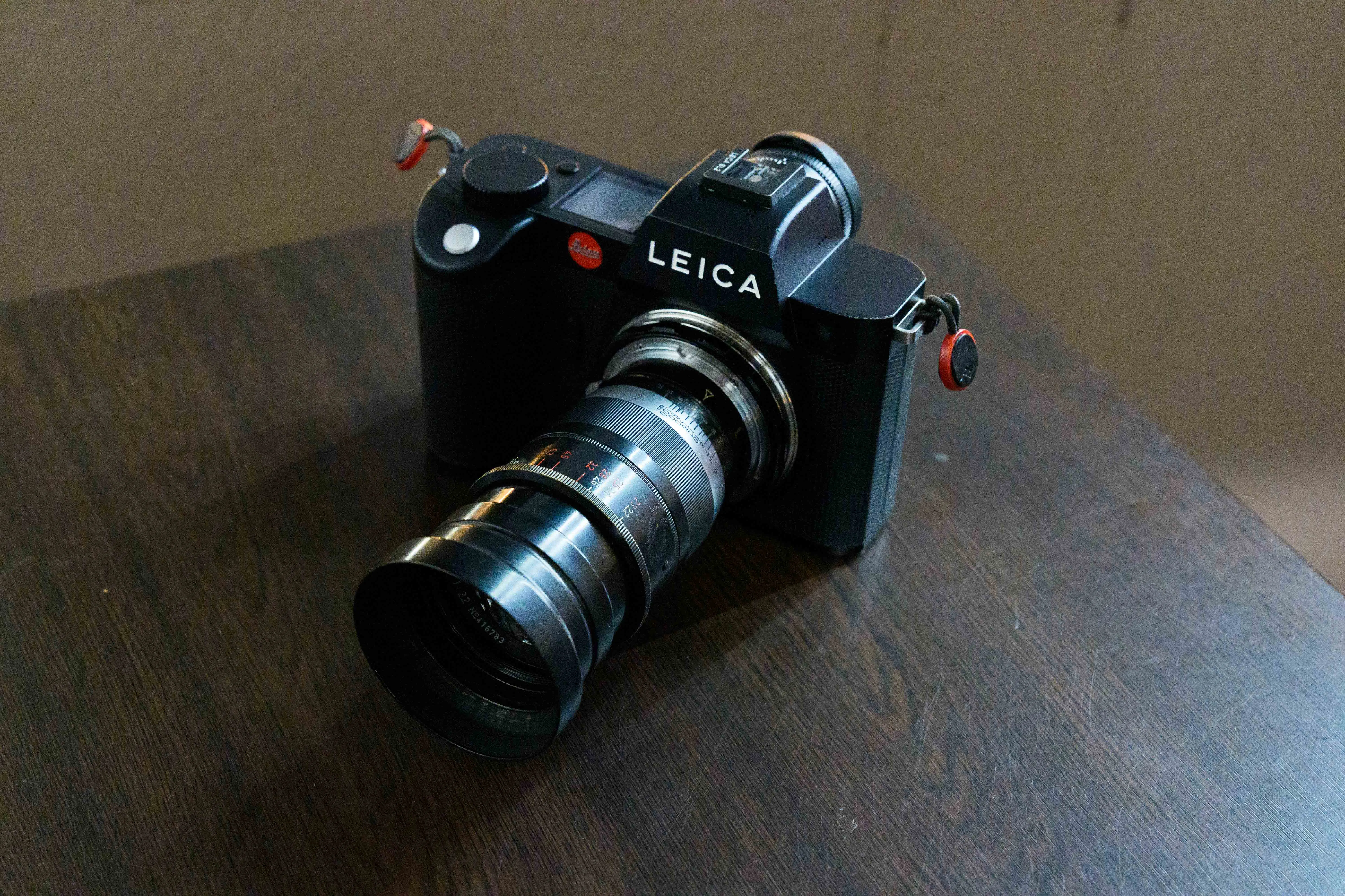 夕暮れから夜へ 1935年生まれのソフトフォーカスレンズ Leica Thambar