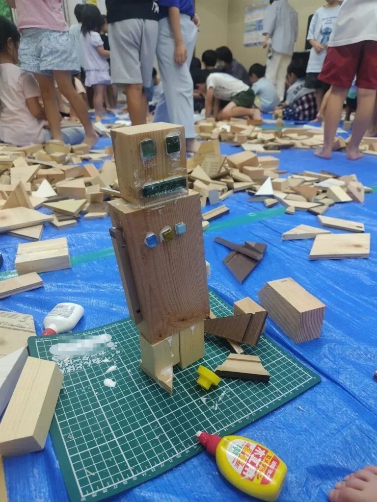 Have fun crafting with wood scraps! We are holding a carpentry workshop ...