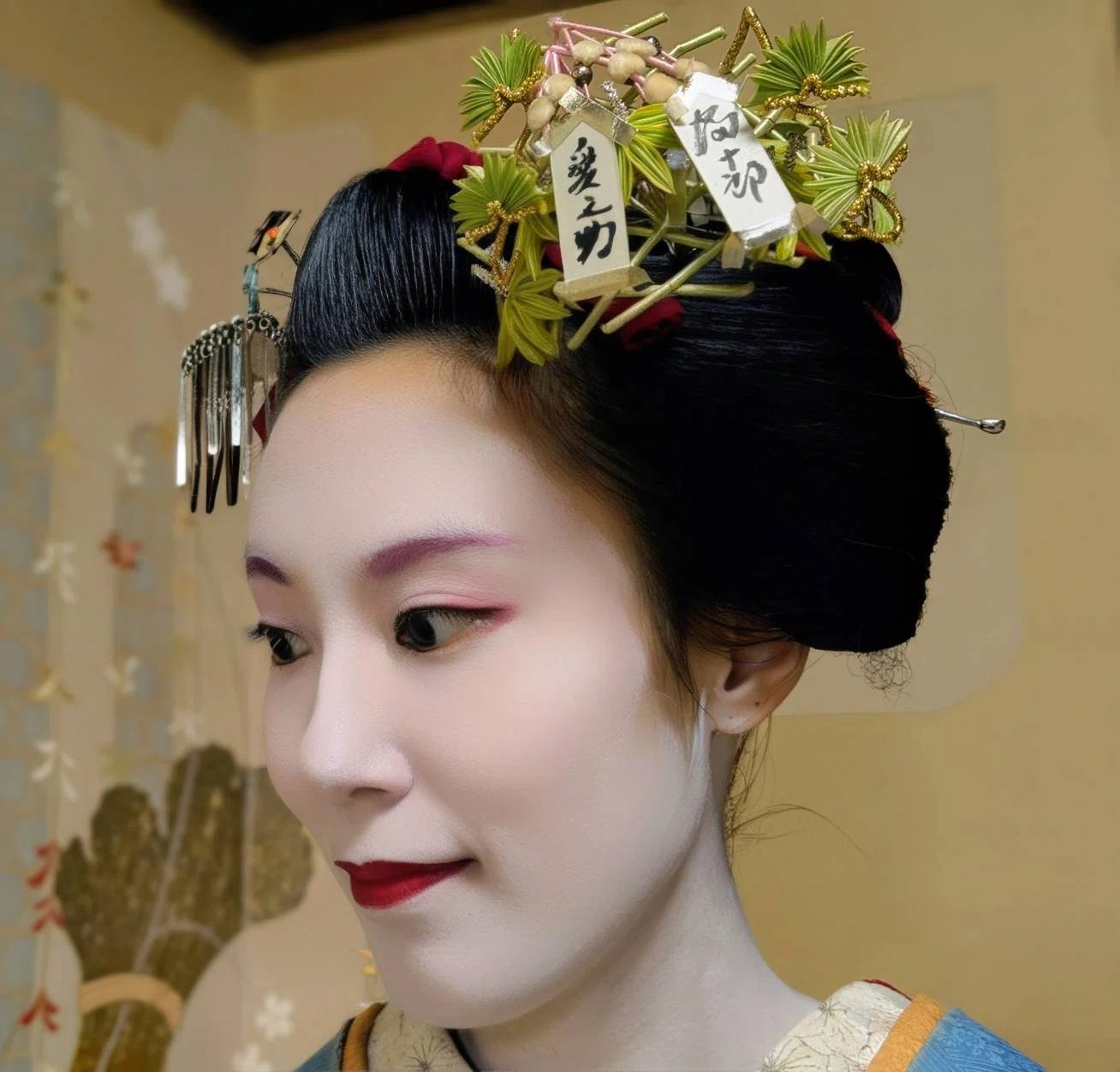 日本髪｜結髪師の手で、舞妓の髪に──京都・華陽｜白川ゆきは