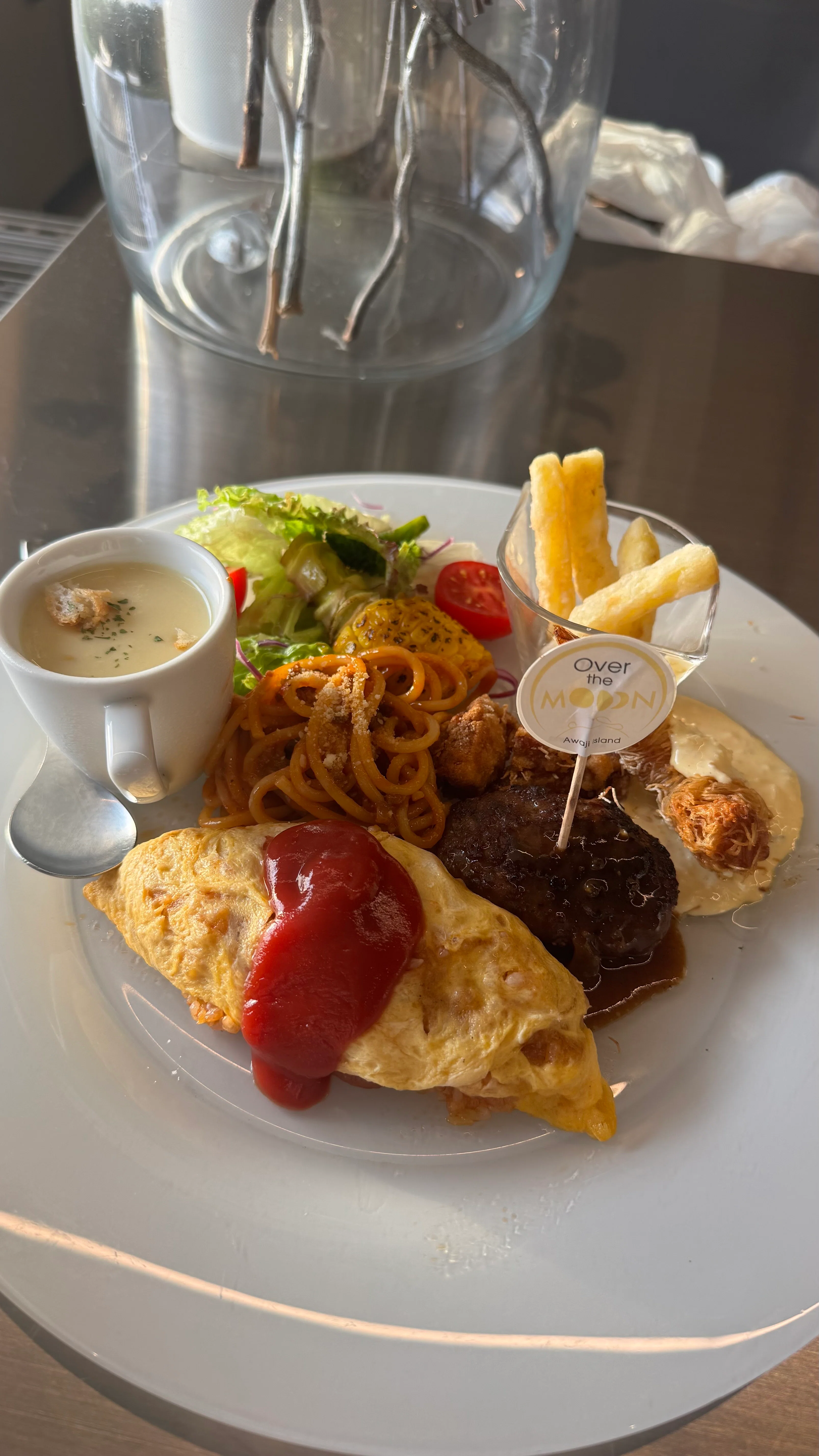 Bringing the joy of eating to our little guests. | Children's meals at ...