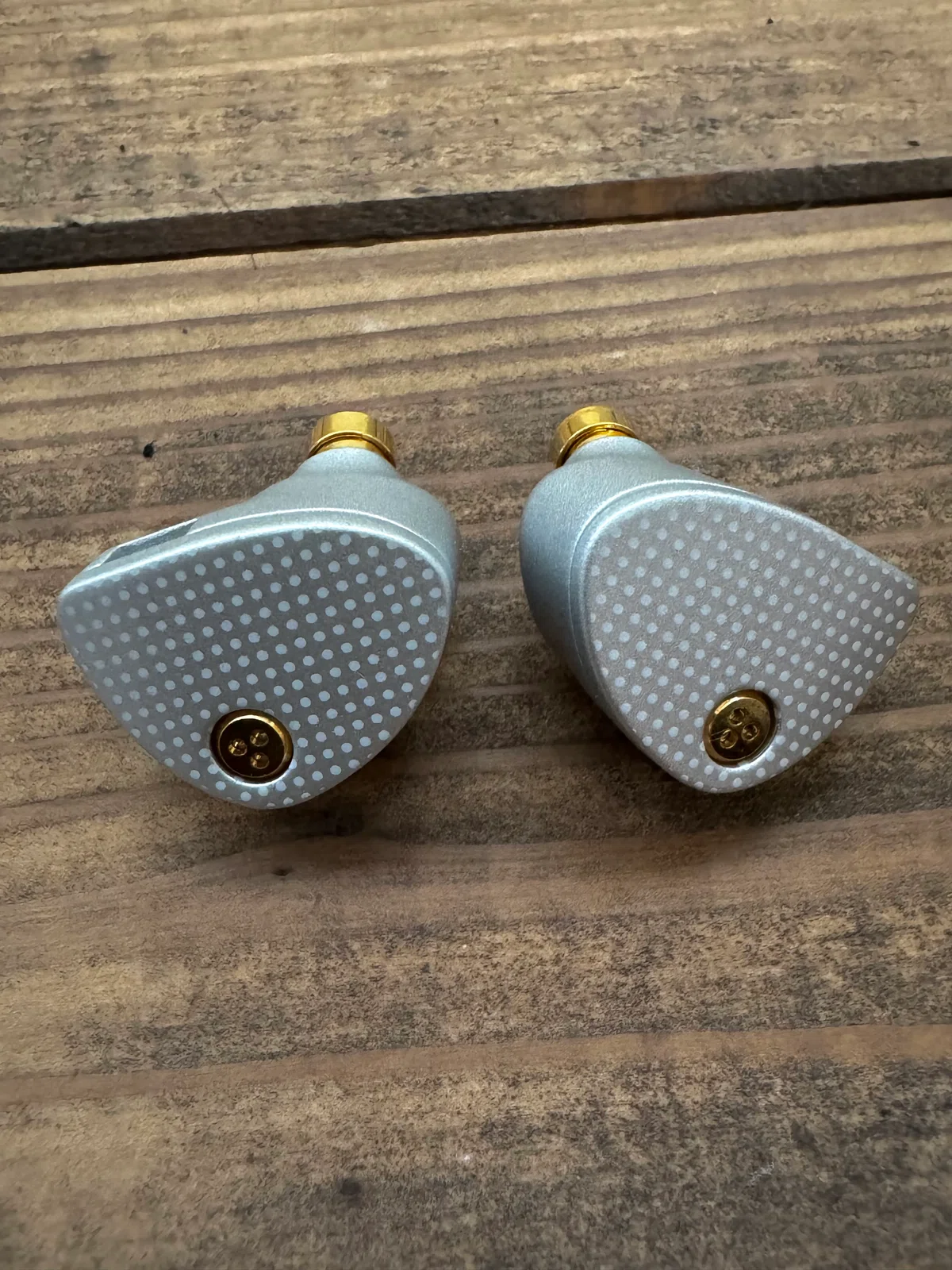 [Review] MOONDROP Aria 2 | Singing up close, ringing sharply. Enjoying ...