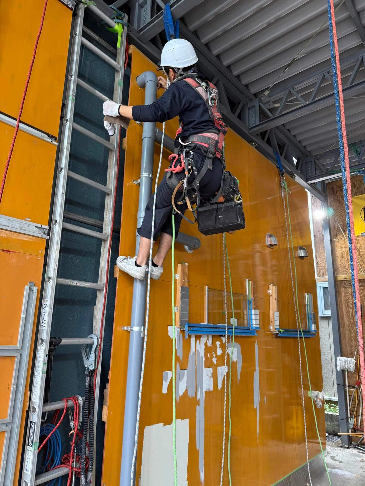 [Painting Skills Workshop] Why is renovation work necessary? From ...