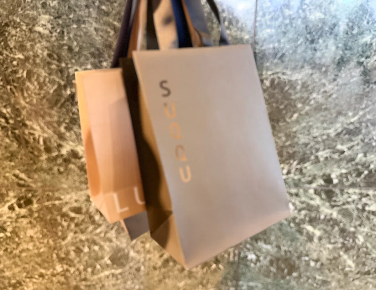 From "Not Good At" to "Fun": Updating My Cosmetics💄｜自問自答ファッション｜あきや あさみ