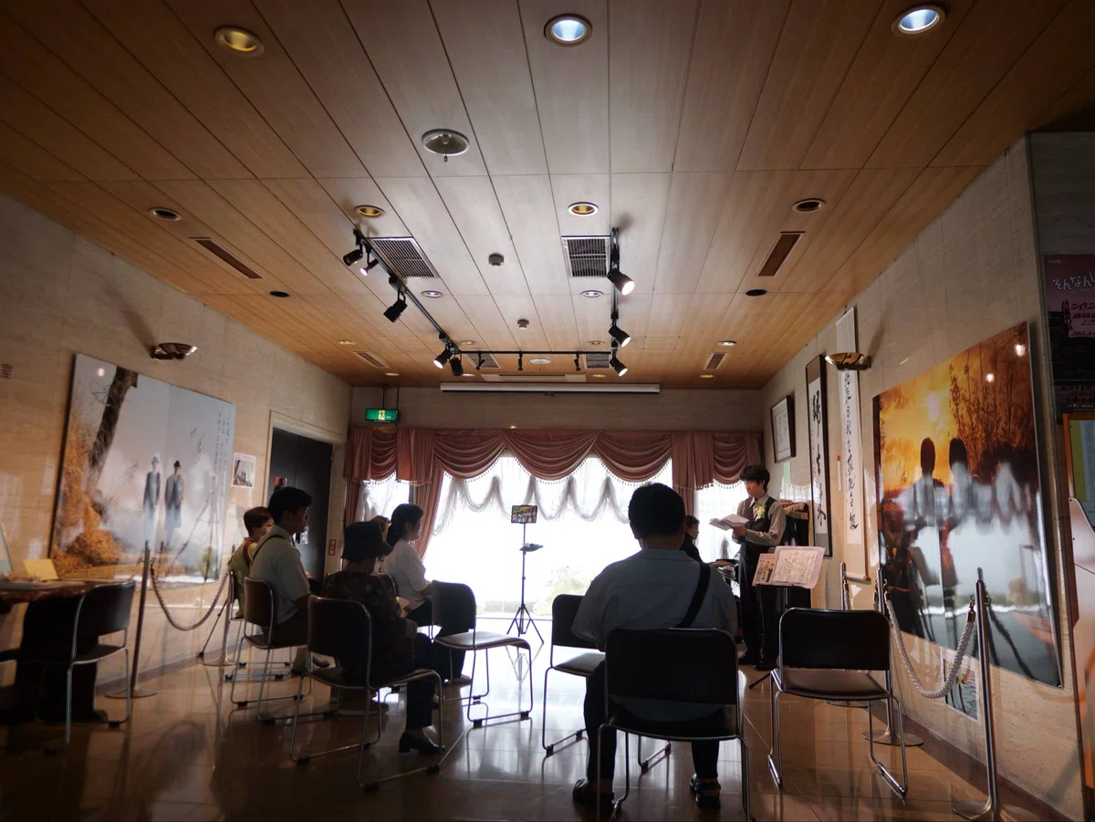 Space Behind R Ear What It Means to Listen to Art Songs.|The Quiet Salon