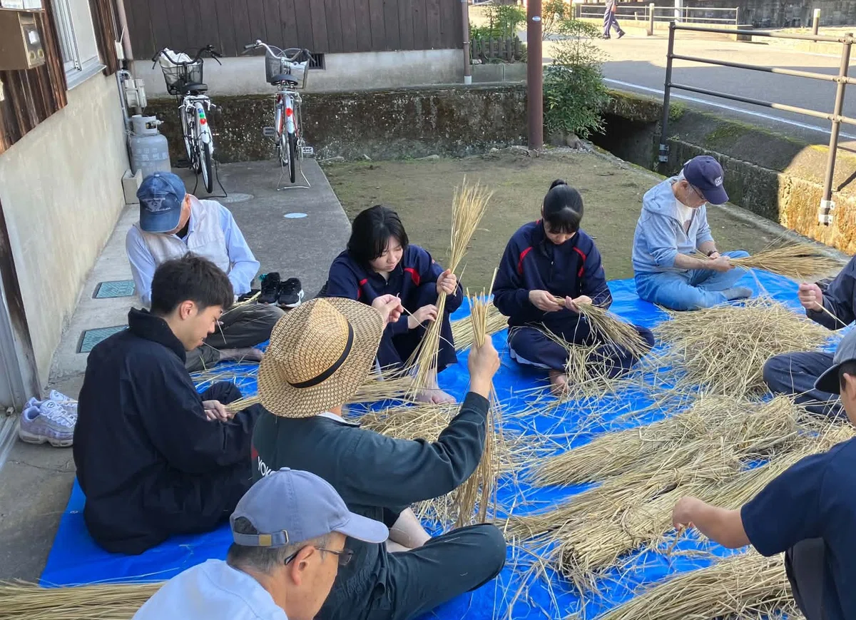 [Regional Collaboration] Tsuwano High School students made shimenawa ...