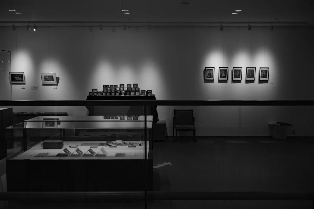 Keeping Light as a Physical Object: Reflecting on Chion-in's 'The Charm ...