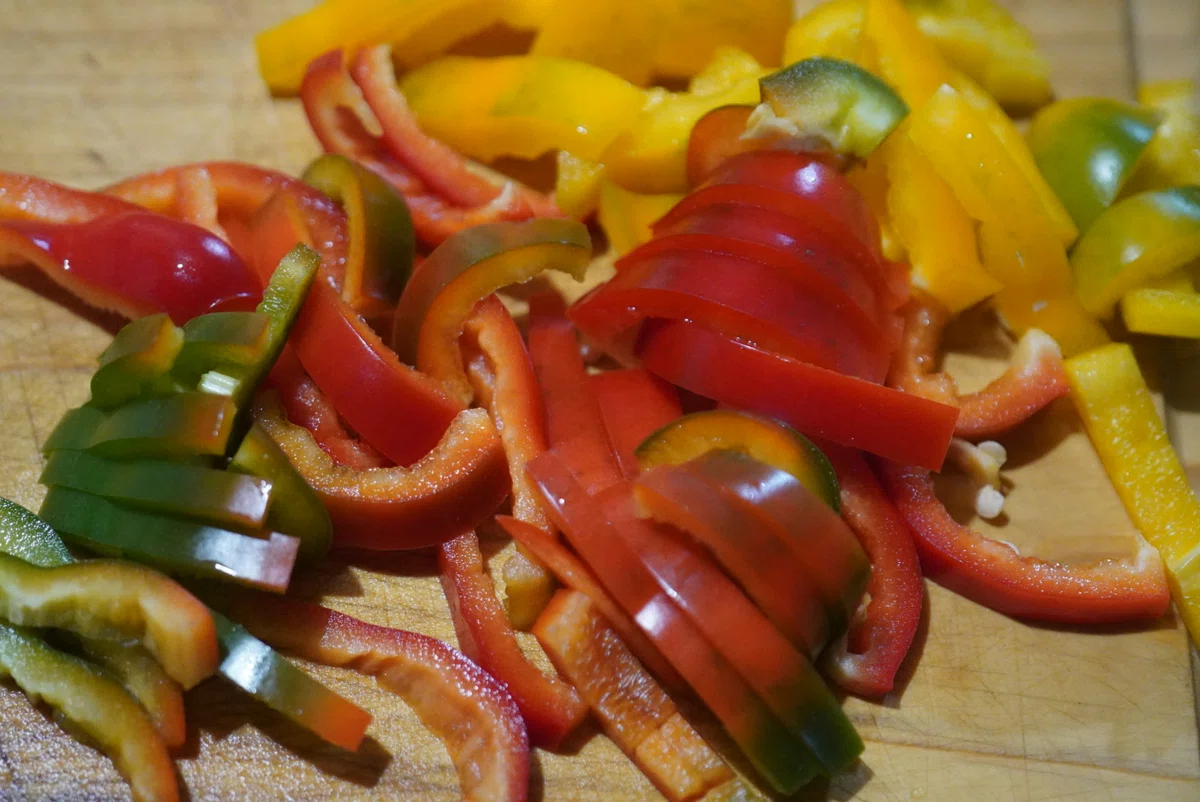 Simple Side Dishes with Autumn-Colored Bell Peppers|ミツワヤスコ🌿レストランプロデューサー