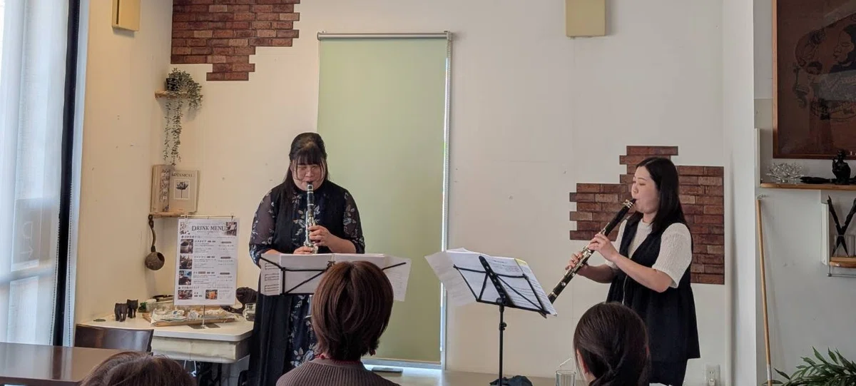 We're a coffee shop, but we tried hosting a concert. | Real customer ...