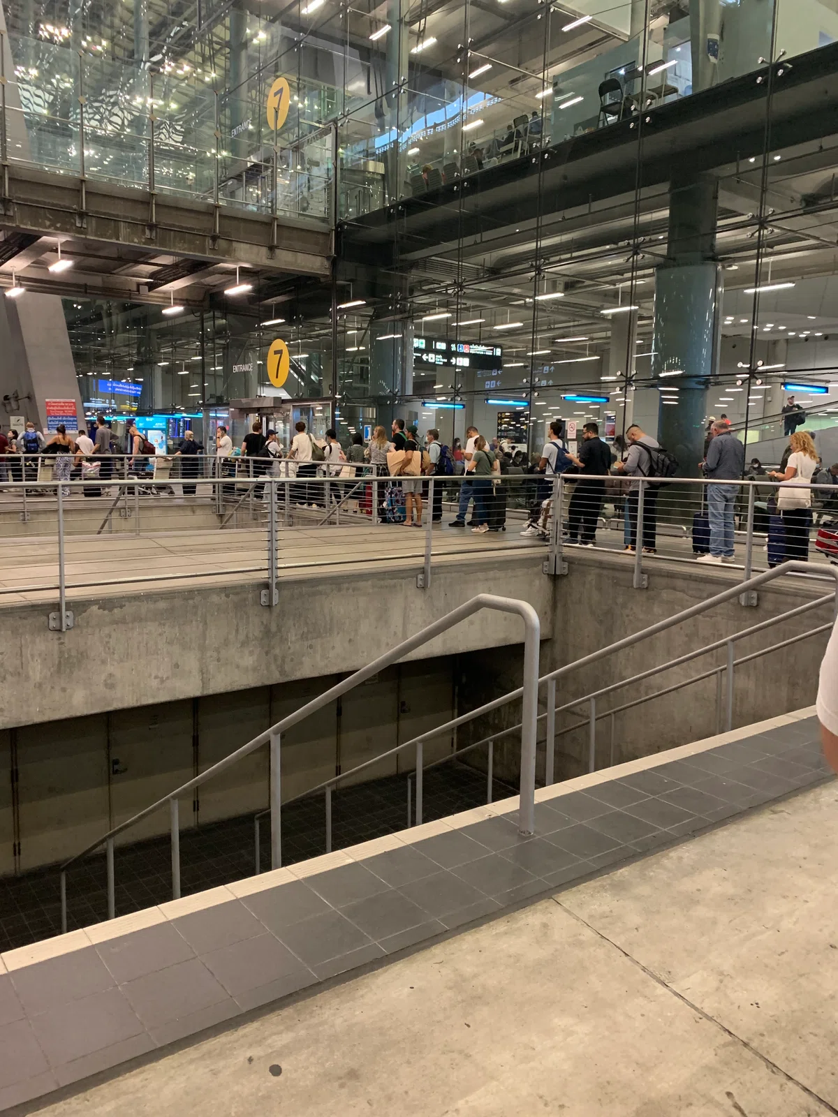 The Story of How I, Who Can't Speak English, Went to Thailand Alone to ...