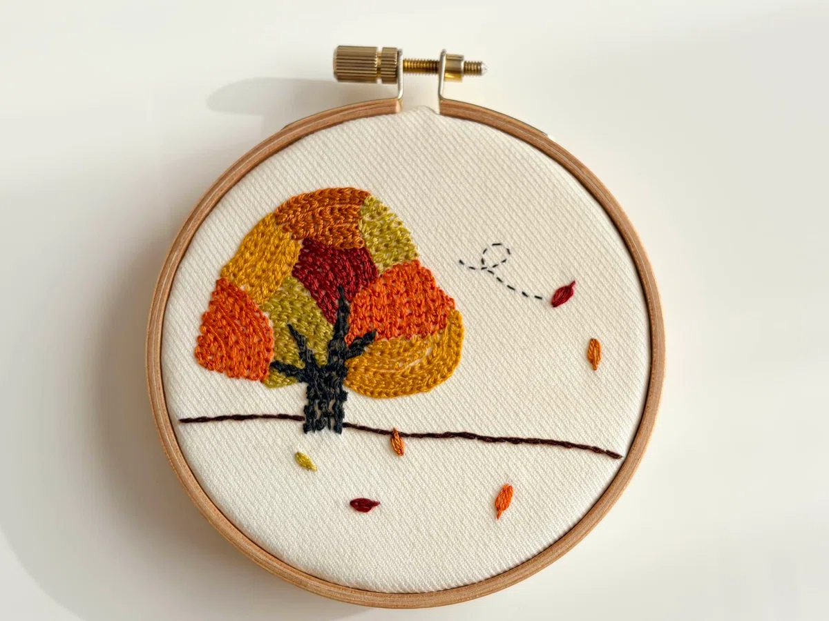 [Pattern Included] Embroidering Patchwork-Style Autumn Leaves with ...