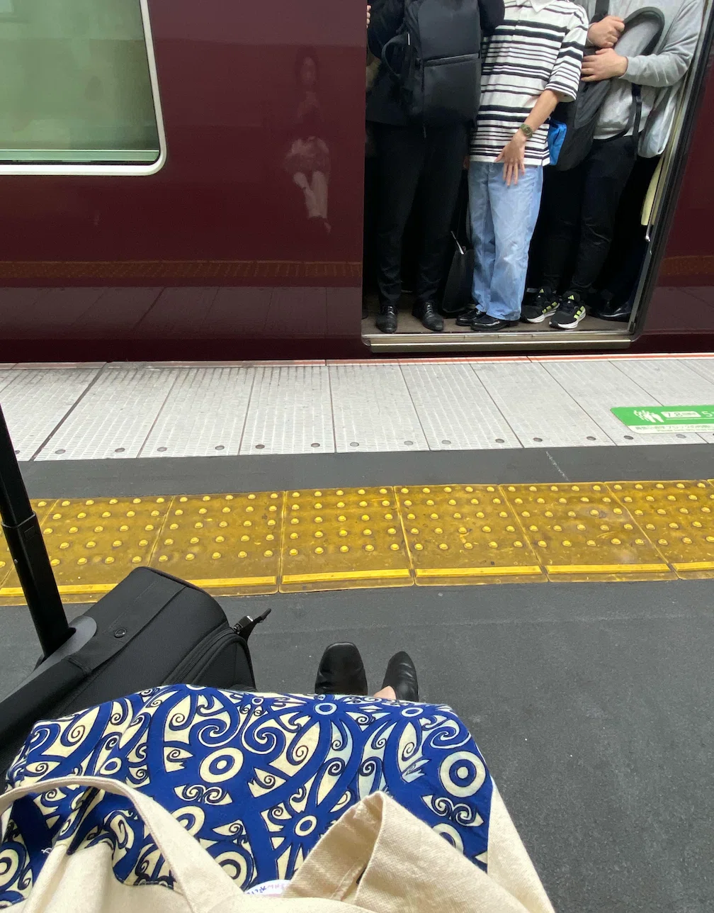 Saet Number Train Priority Seats|Jin