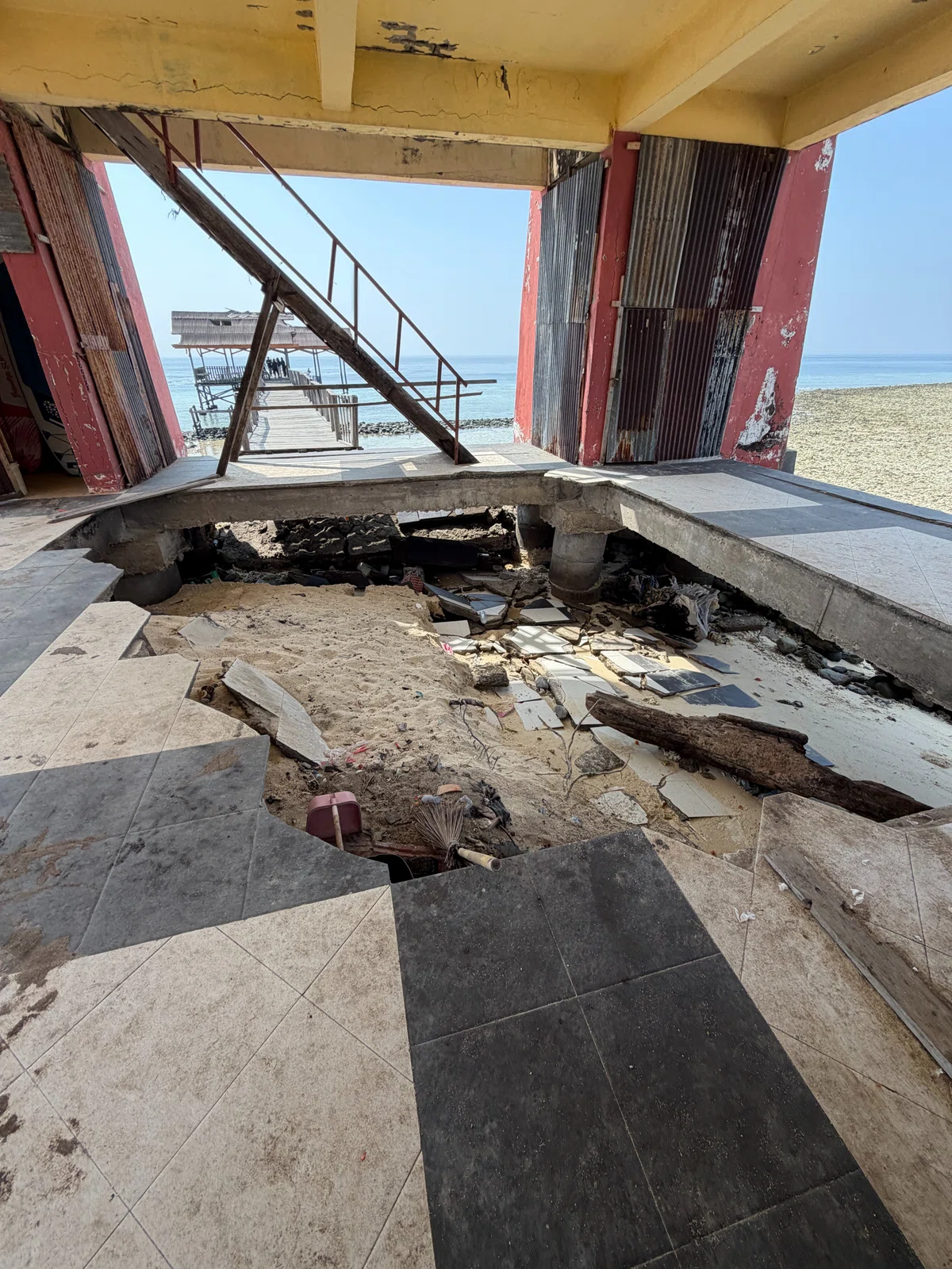Toobs Work Stepping off the boat, an empty sea. A long-awaited return to ...