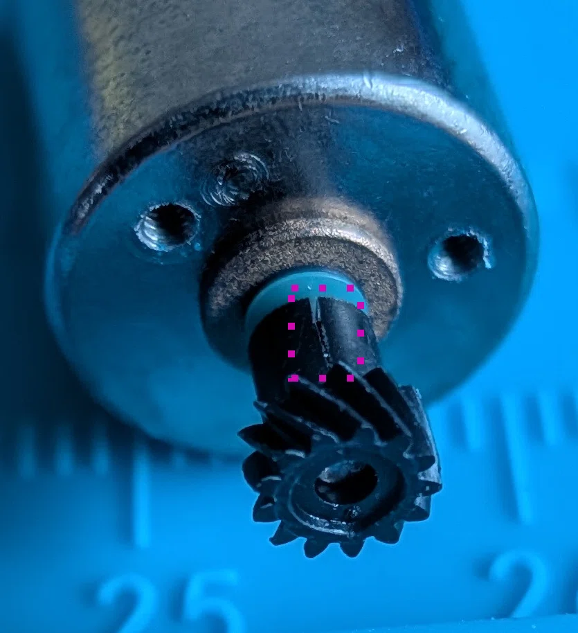 D90 Repair: Aperture Motor Gear Replacement｜思考の痕跡
