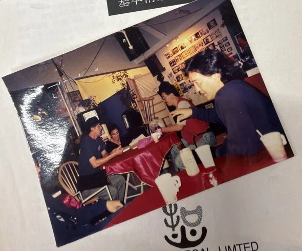 A man who couldn't even use a computer tried to build an internet cafe ...