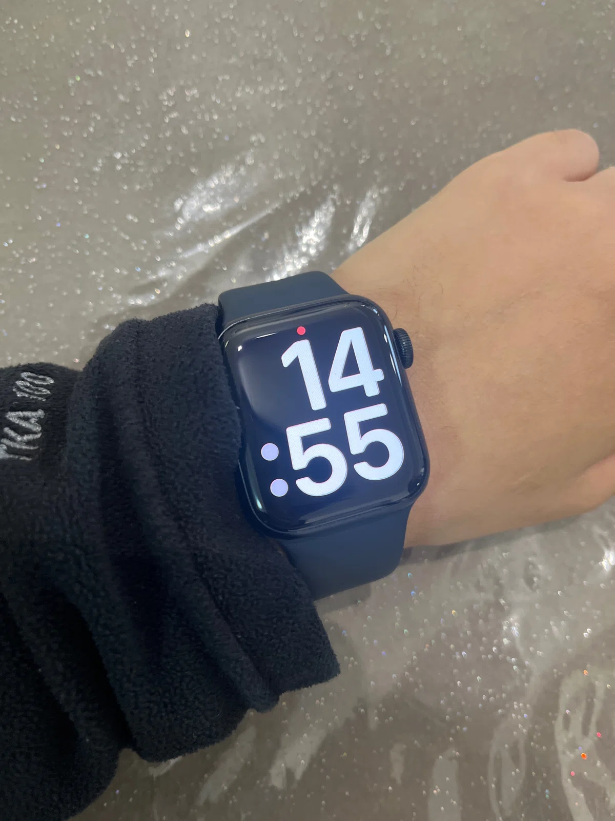 Extra Small Digital Clock What a visually impaired Apple Watch user felt after using various ...