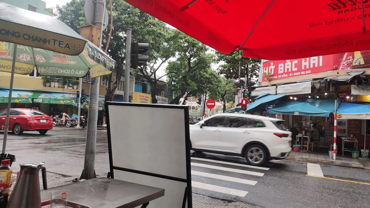 [Da Nang] Phở Cù Hà Nội (Vietnamese Diner) | Canned beer and morning ...