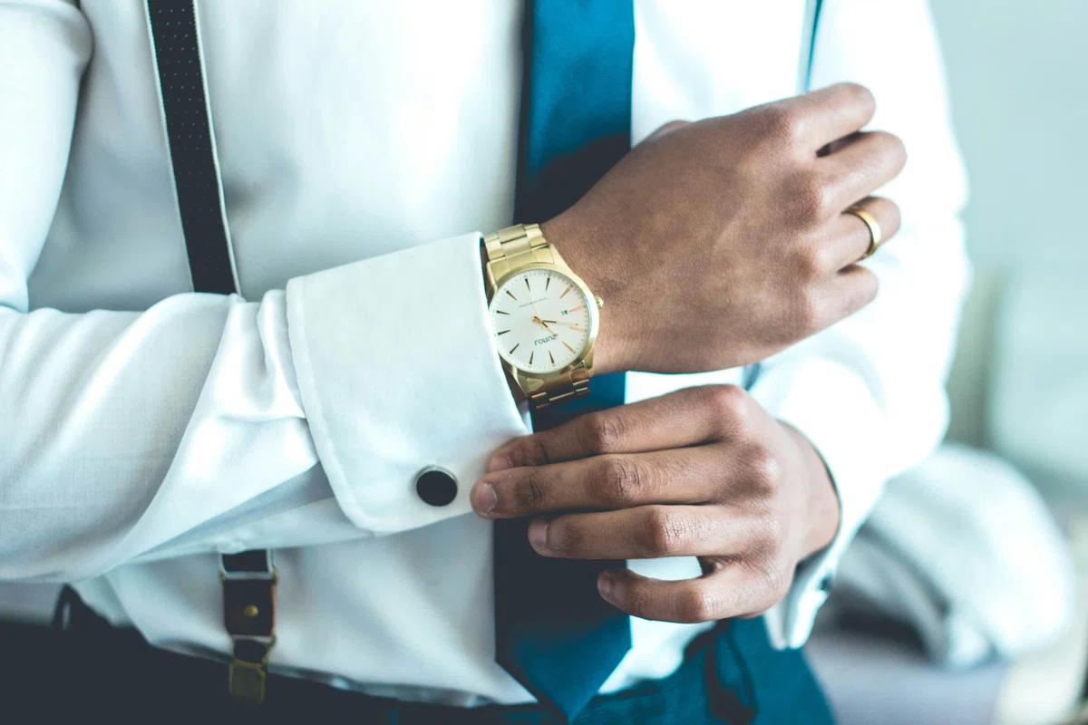 Satisfaction Note Bodywork Where should men in their 40s buy dress shirts? How to choose one that ...