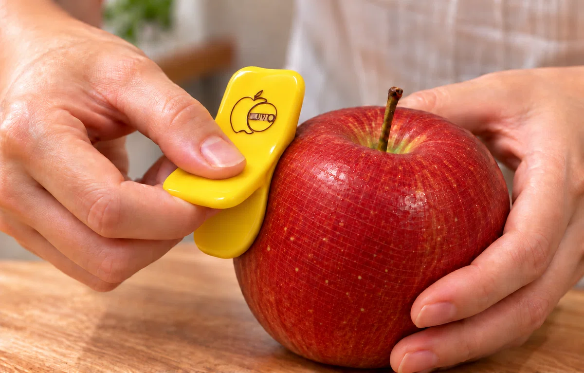 To Create An Inventor Introducing a Brand New Way to Eat Apples—An Initiative by the Chiba ...