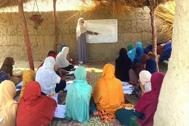 アフガニスタンで識字教室に参加した女性たちの声 / 紛争や政情不安…困難に直面する人々に未来を変える学びの力を届けたい - クラウドファンディング READY…