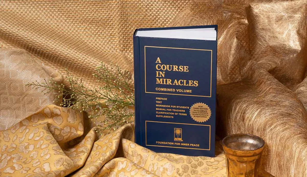 ACIM#01.とりあえず『奇跡のコース』について書いてみることにした｜LUCIA