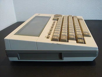 PC-8201 - NECが試みたハンドヘルドPC｜kzn