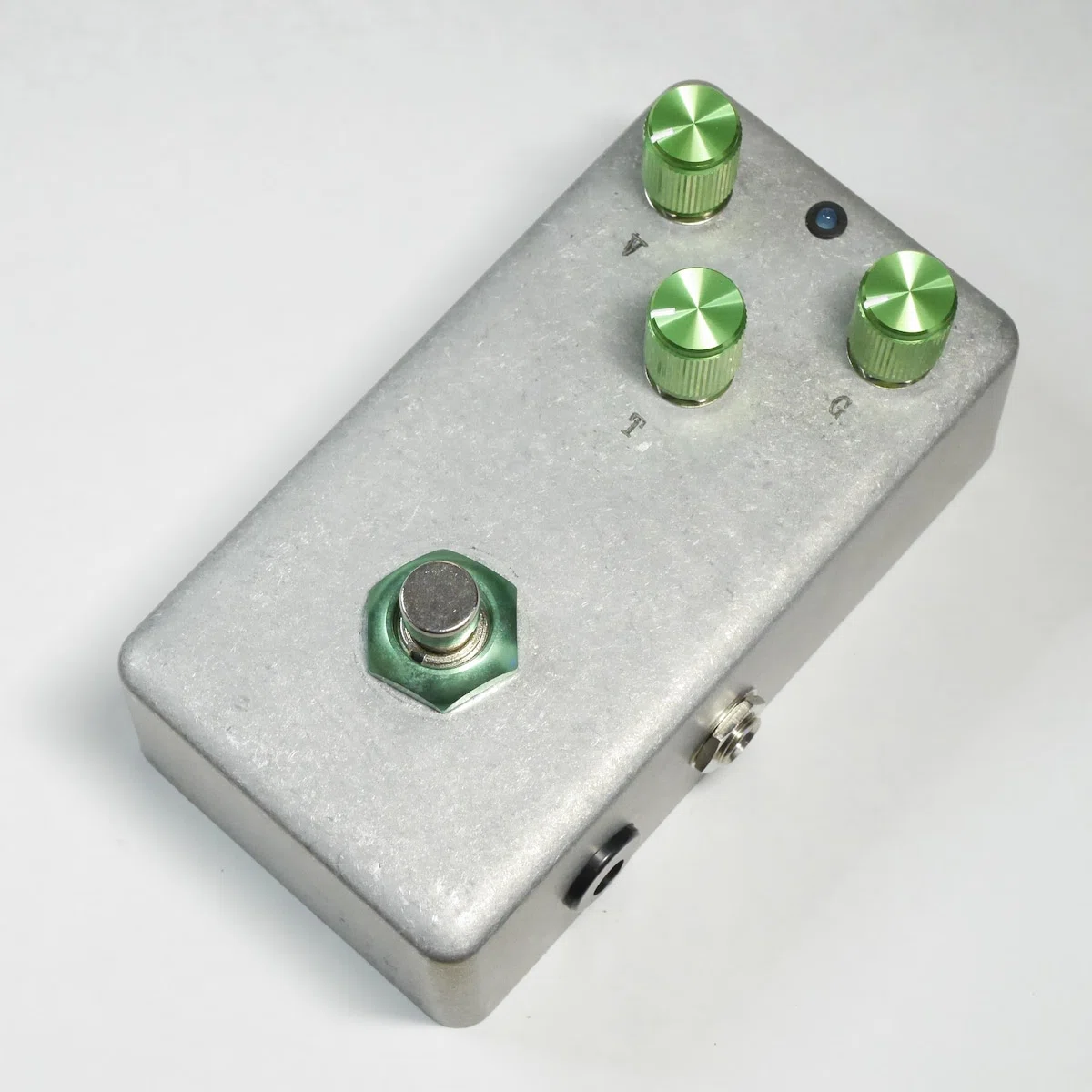 ハンドメイド・エフェクターの新定番KGR HARMONY「AL STANDARD」が示す