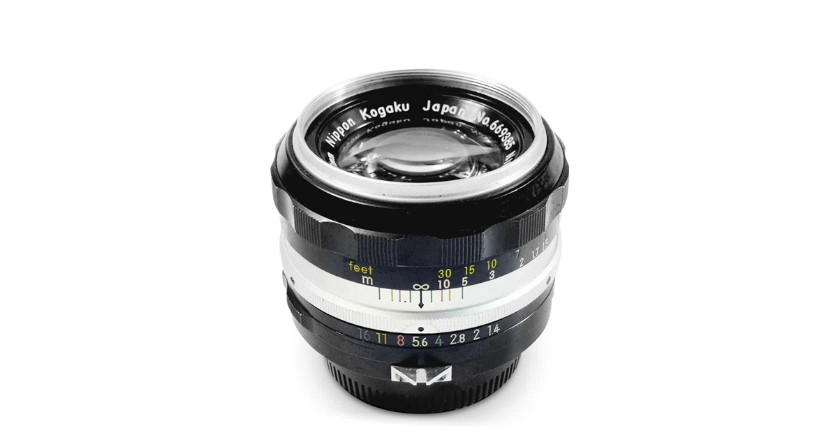 古今東西のFマウント（Nikon）の50mm F/1.4（標準単焦点レンズ）の情報