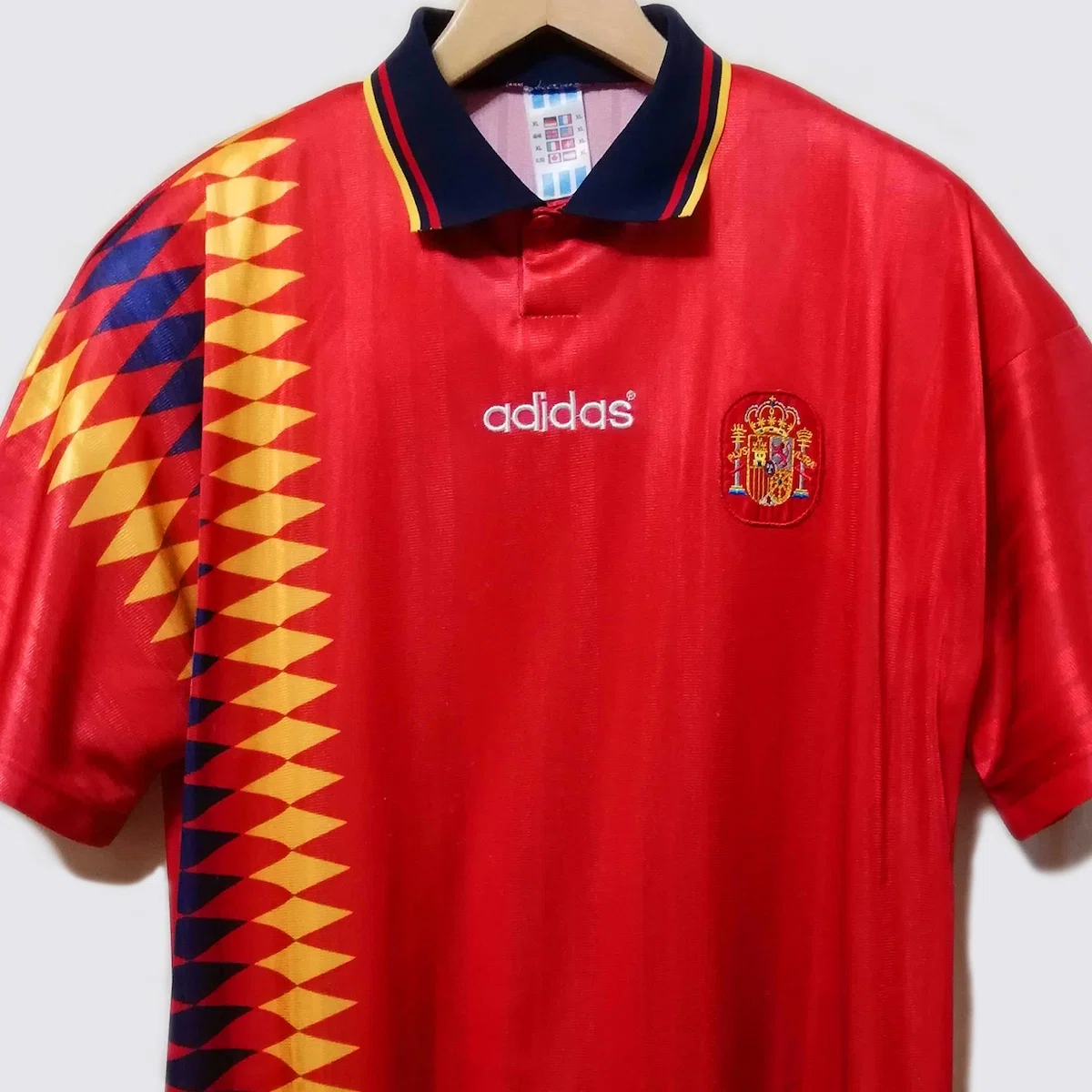 ザ・90年代なダイヤ柄！スペイン代表1994W杯ユニフォーム、スペイン製