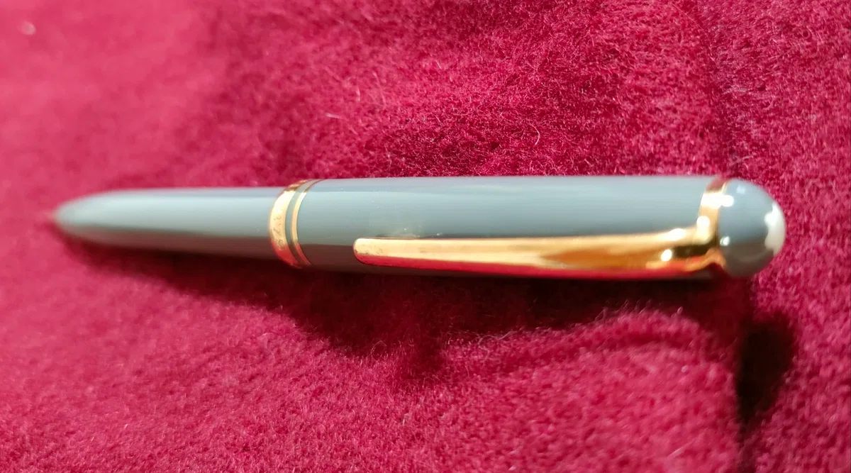 目より先に＜手＞が諾った名品。モンブランのPix No.75｜カッタウェイ