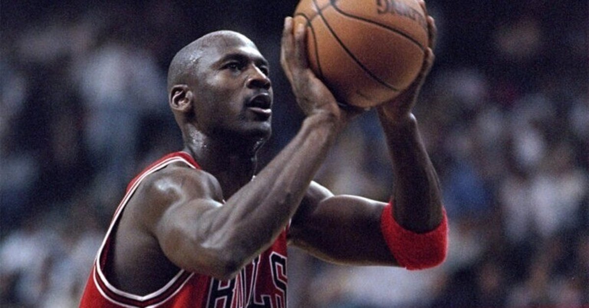 マイケル・ジョーダン７体セット　NBA　バスケットボール　バスケの神様 マイケル・ジョーダン〜バスケの神と呼ばれた男〜｜黒羊-BLACK