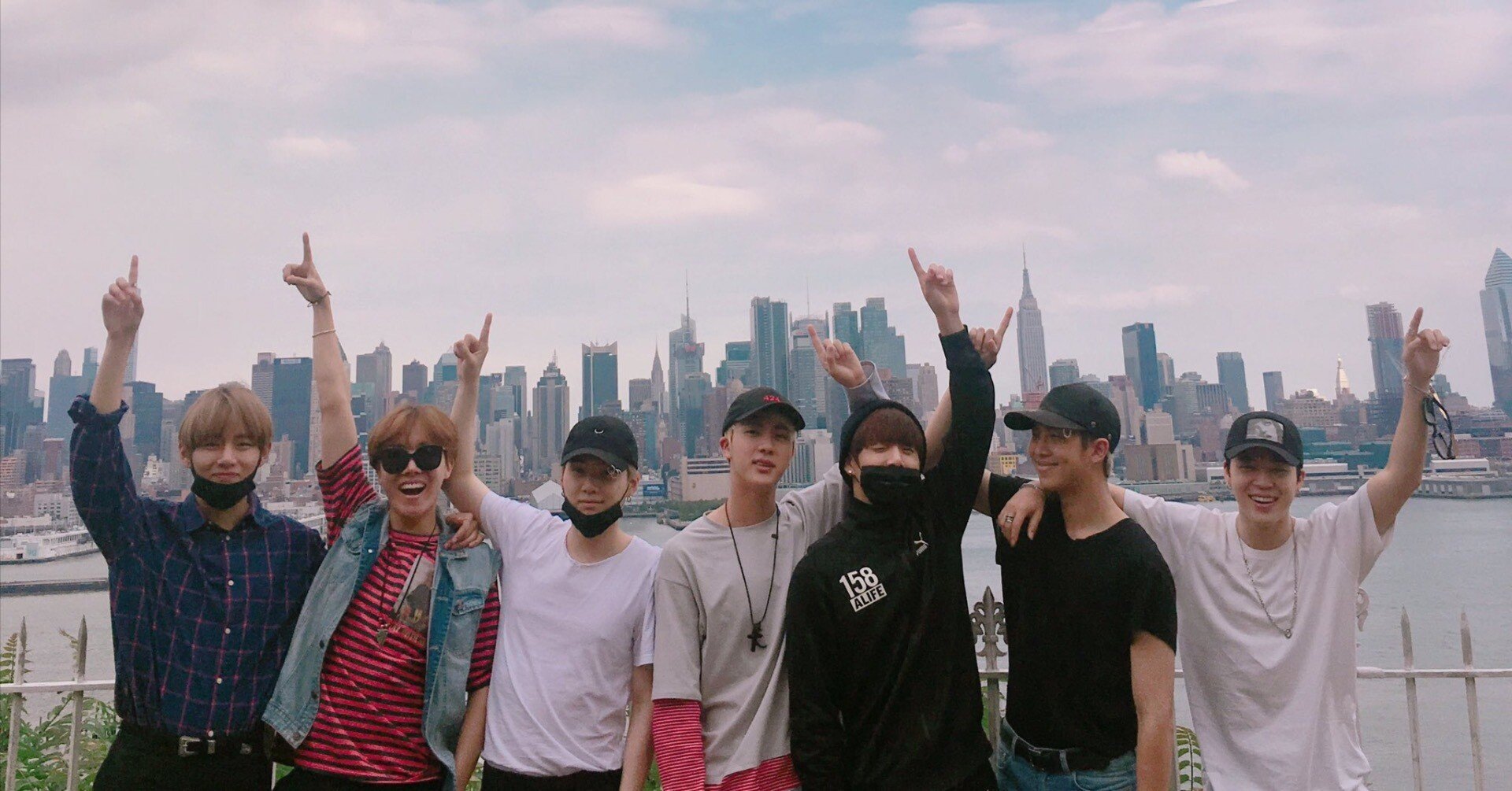 防弾少年団(BTS) - w 【6月20日終日】 rectangle_large_type_2_076cf0d