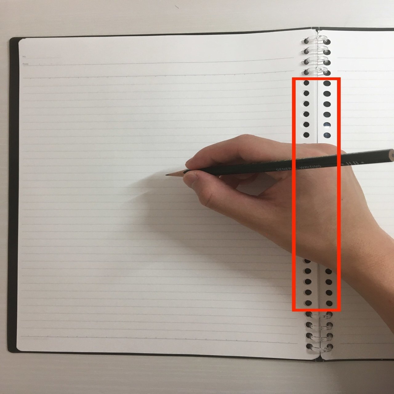 必見 大学生おすすめ文房具 ルーズリーフ ルーズリーフバインダー編 トロイ Note