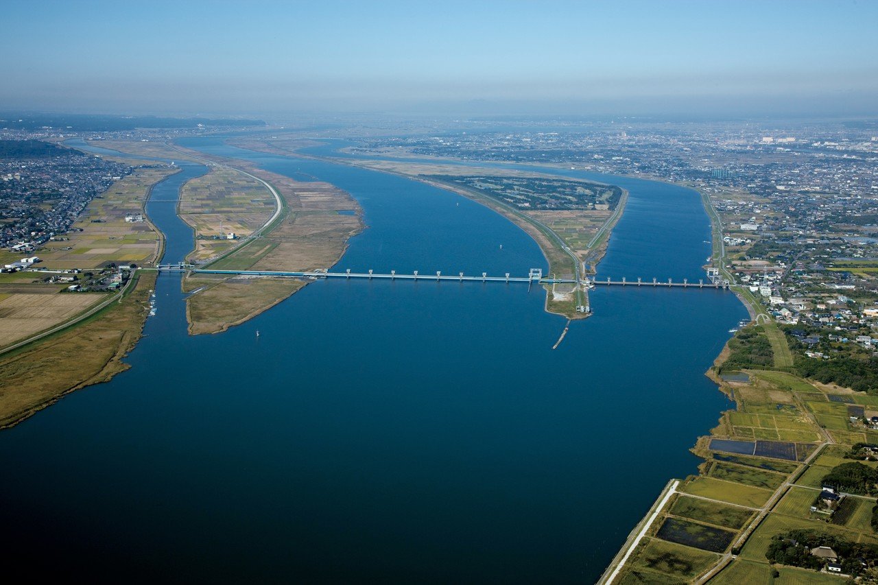 新品同様】日本のかわと河川技術を知る～利根川～ 日本の川の長