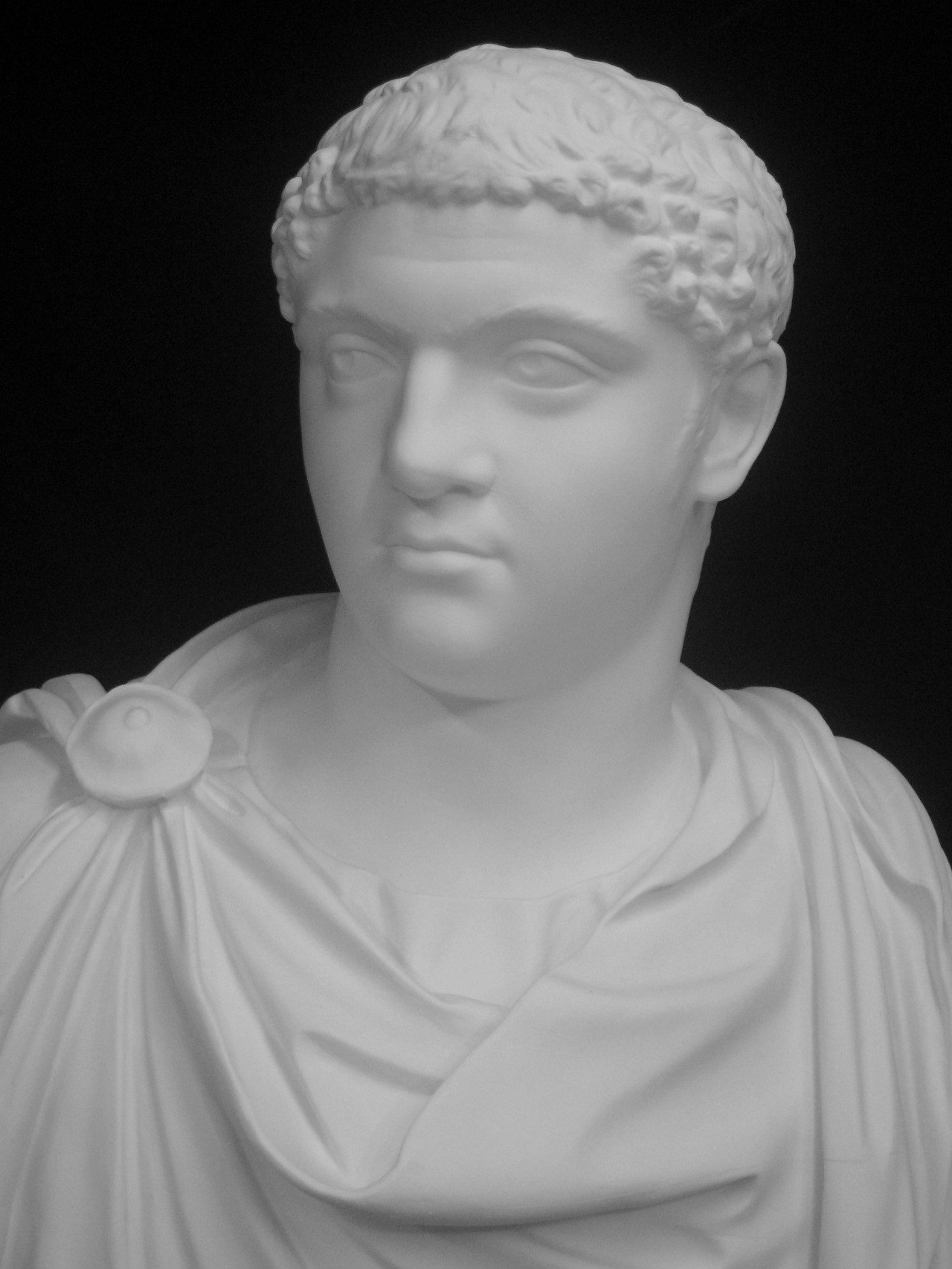 K-104 ゲタ胸像｜石膏像ドットコム（脇本）