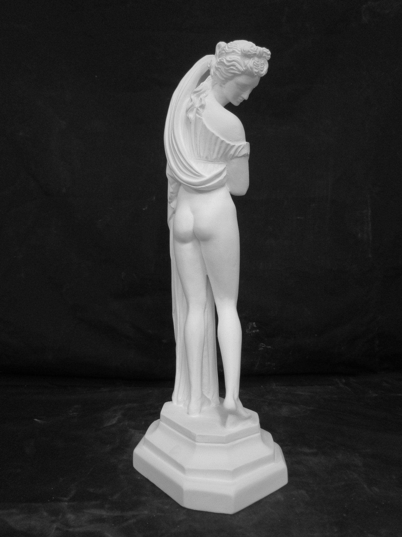 6235c96bbf4ee66426bc715b3c26b4