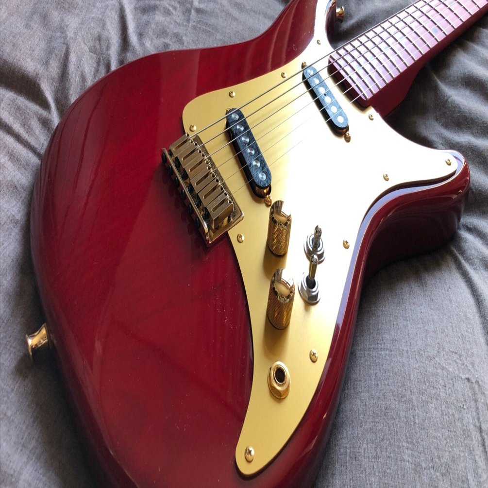 コンポーネント　ノンフロイド　ルカサー　ストラト Fender LEAD2のSteve Lukather 