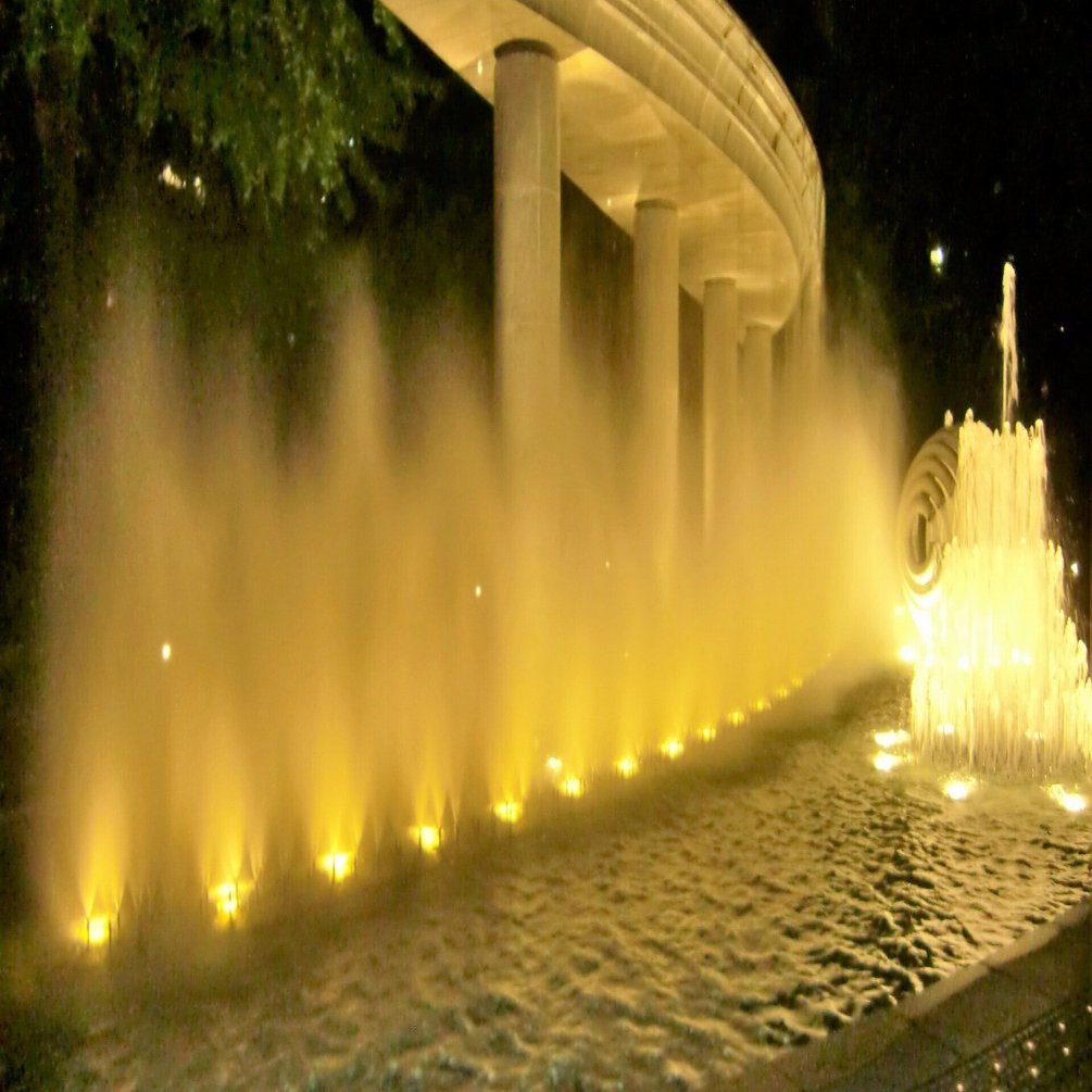 ⭐『WADAKURA FOUNTAIN PARK』……CHIYODA WARD IN TOKYO 和田倉噴水公園