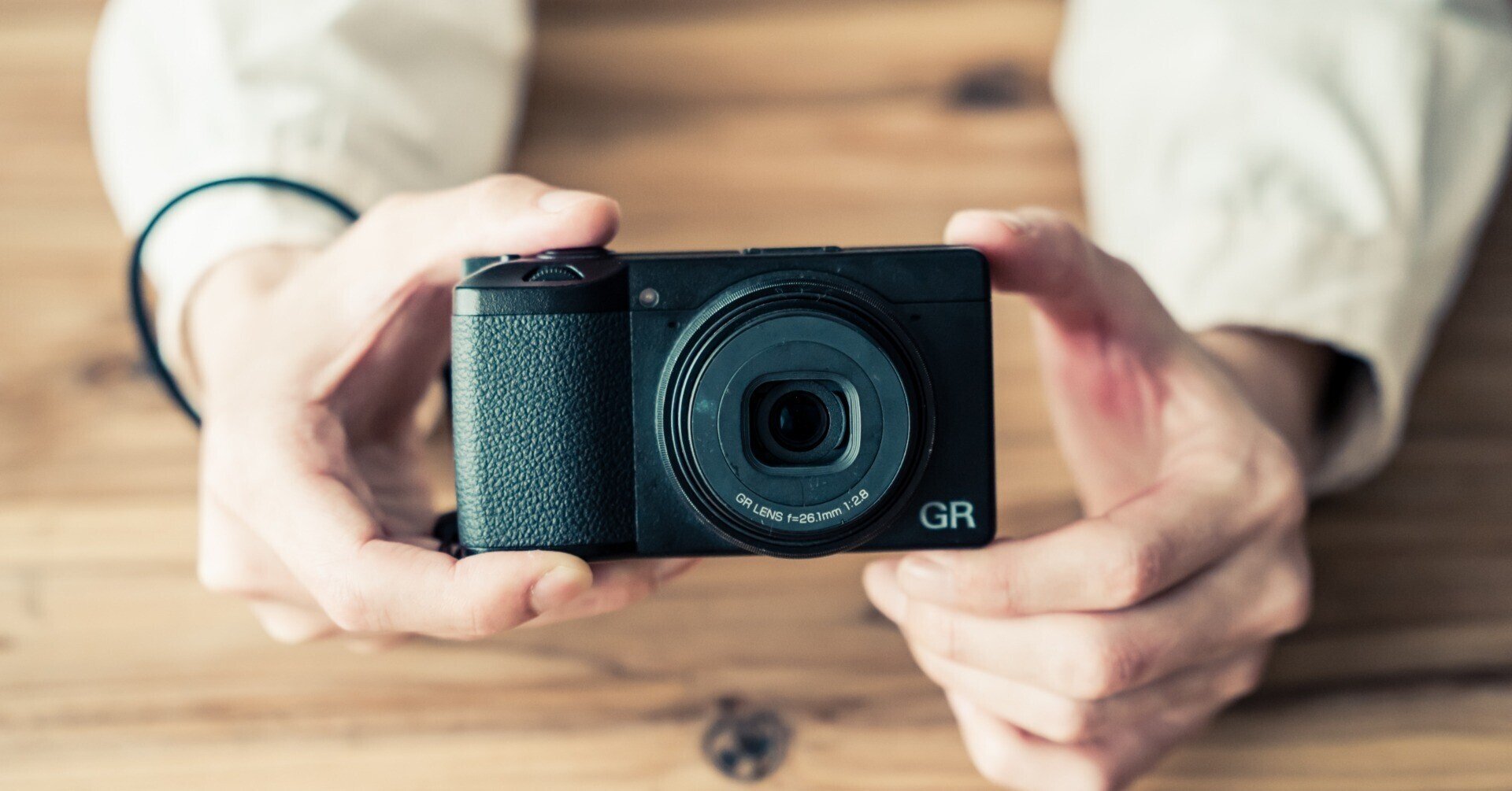 新品即決 RICOH コンパクト GRiiix コンデジ 保存版】 - casadella.com.br