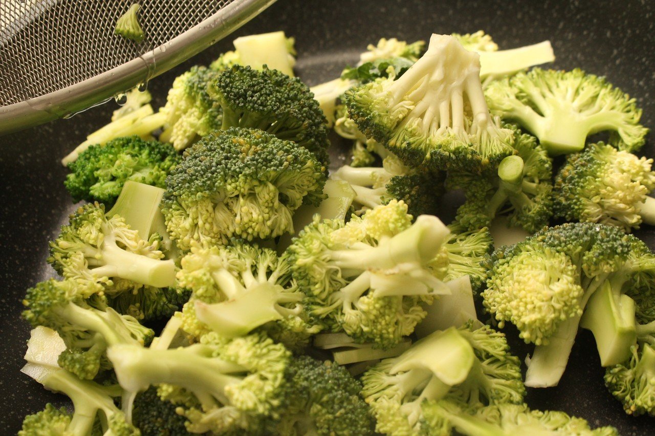 ブロッコリーの蒸し焼き 樋口直哉 Travelingfoodlab Note ブロッコリーの蒸し焼き 樋口直哉 Travelingfoodlab Note