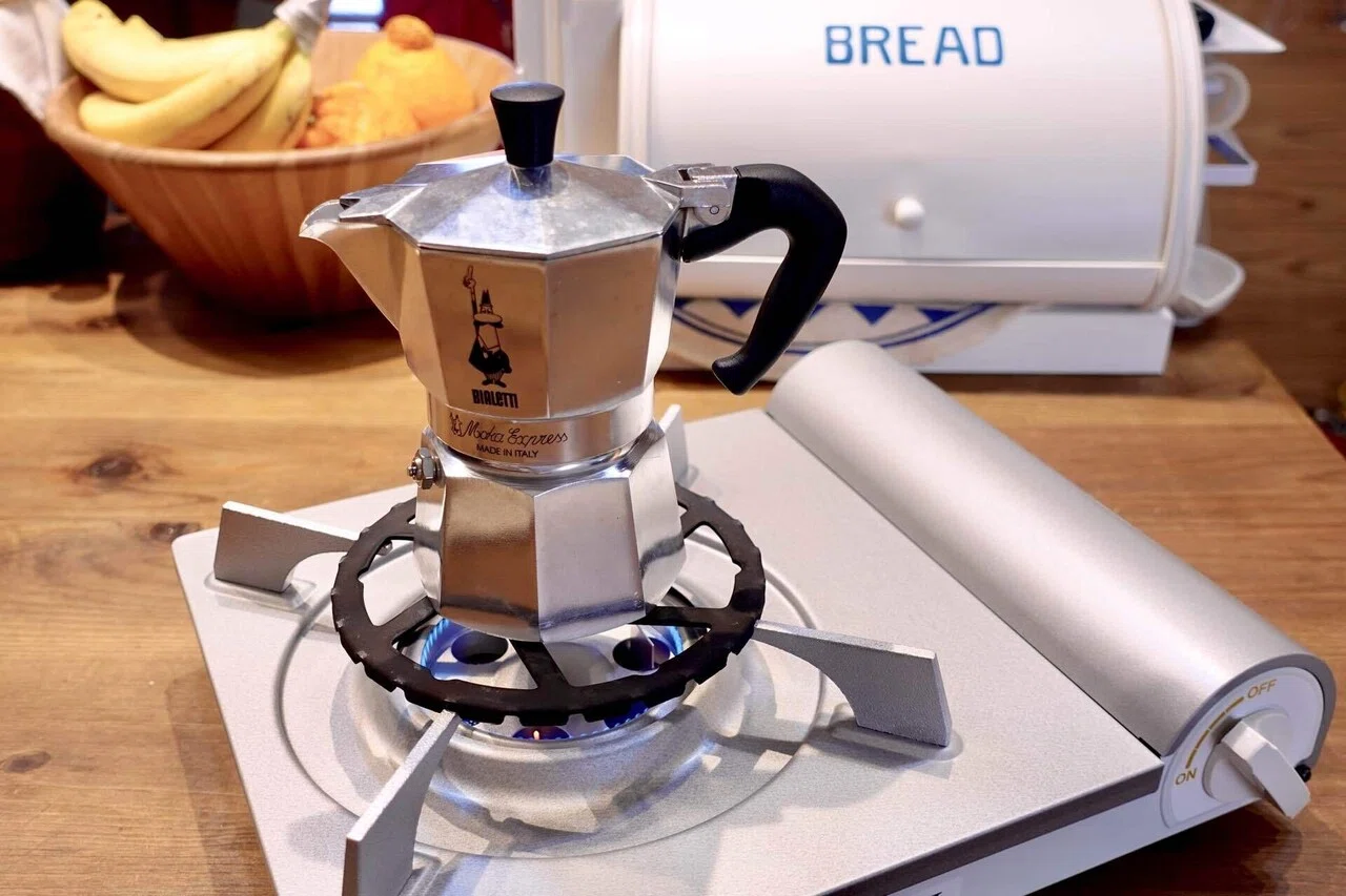 Enjoying an at-home cafe with a Moka pot｜mari* | 鳥と暮らす、主婦
