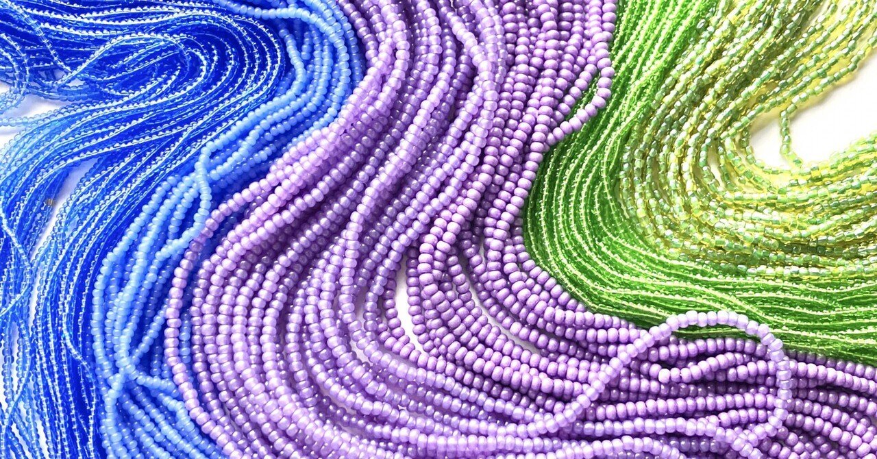 レビューの多い高評価商品特集！ 紫のビーズ刺繍フィット＆フレアドレス （ムスカリ、青＋紫 スーツ・フォーマル・ドレス
