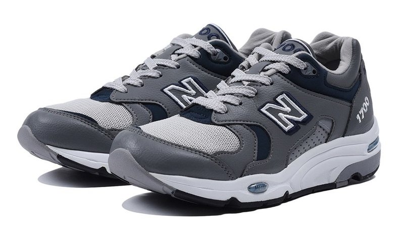 ニューバランスの安いと高い ひのひろ Note